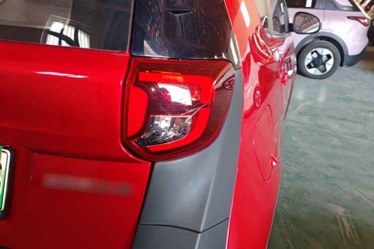 Used Chery QQ Little Ant 2022 Sweet Pink Edition Half-Sugar Version Lithium Iron Phosphate 29.2 kWh 30 kW 301 km