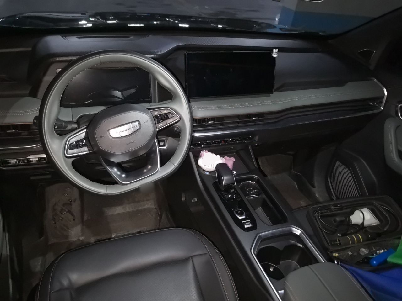 Geely Auto Haoyue L 2023 2.0T DCT Prestige Edition — снимка 9