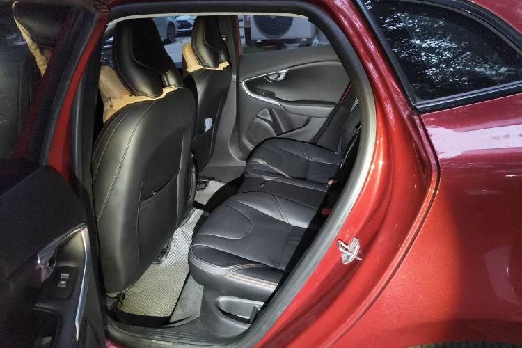 Used Volvo V40 2014 Cross Country T5 AWD Smart Luxury Edition Left Rear Seat