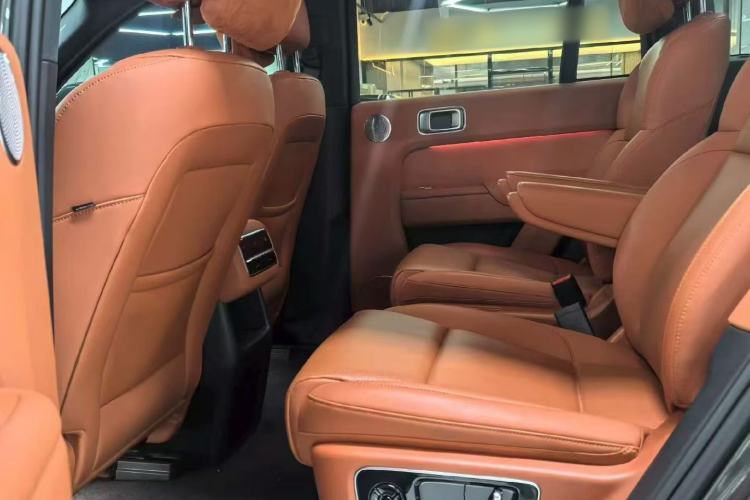 Used Li Auto L8 2023 Pro Model Interior 4