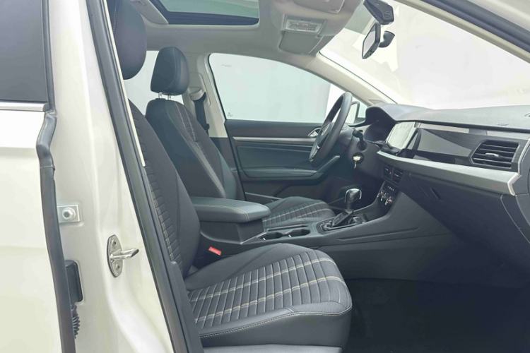 Used Volkswagen Lavida 2021 280TSI DSG Comfort Edition Interior 4