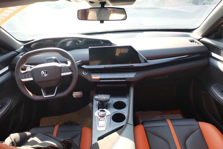 Used Changan UNI-V 2024 1.5T Prestige Sport Edition