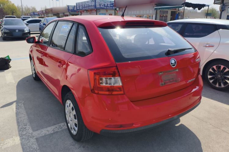 Used Skoda Rapid Spaceback 2016 Revised Version 1.4L Manual Front-Drive Edition
