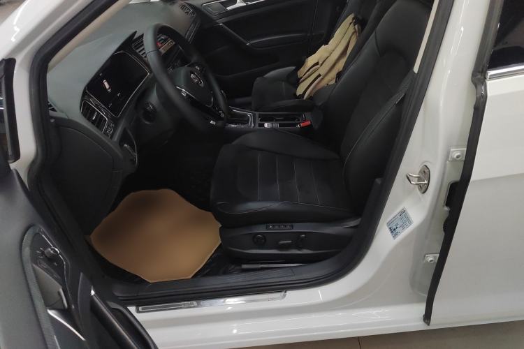 Used Volkswagen Golf 2020 Zhiai Edition 280TSI DSG Luxury Model
