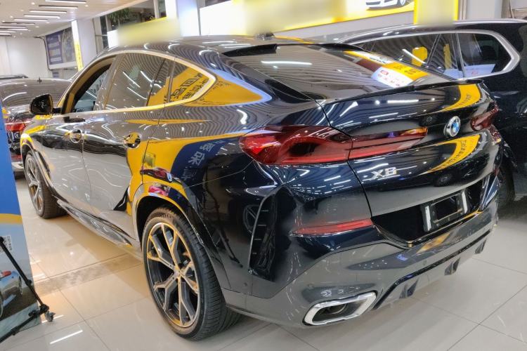 Used BMW X6 2023 xDrive40i Luxury Model with M Sport Package