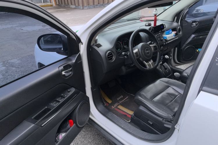 Used Jeep Compass 2013 2.4L four-wheel drive luxury version