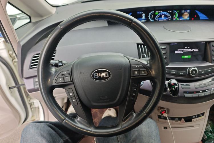 Used BYD e6 2016 400 Elite Edition Steering Wheel