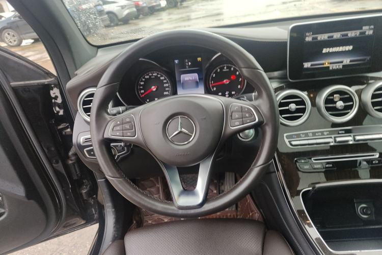 Used Mercedes-Benz GLC 2016 GLC 260 4MATIC Dynamic Edition Steering Wheel