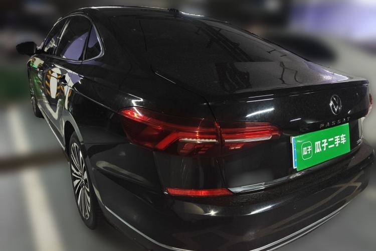 Used Volkswagen Passat 2020 Revised Version 330TSI Luxury Edition China VI Standard
