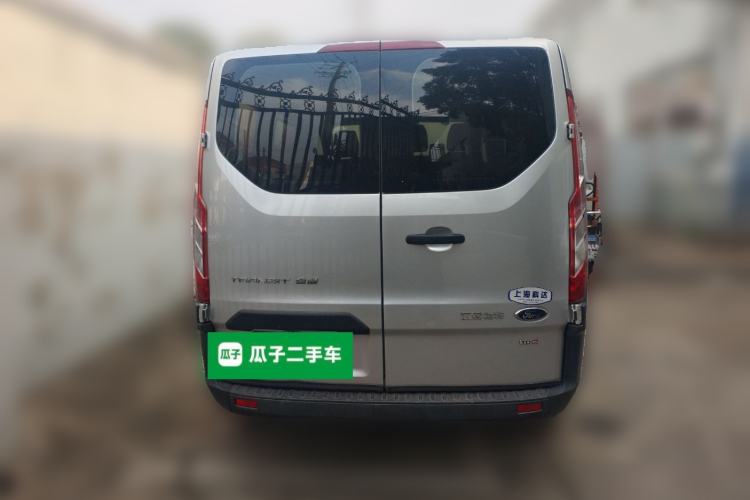 Used Ford Transit 2017 2.0T Diesel Multi-Purpose Commercial Vehicle Short Wheelbase Low Roof China V Standard
