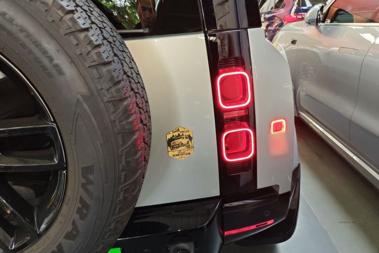 Used Land Rover Defender 2021 90 P400 X-DYNAMIC S
