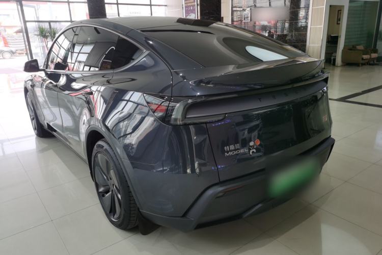 Used Tesla Model Y 2025 Long-Range All-Wheel Drive First Edition