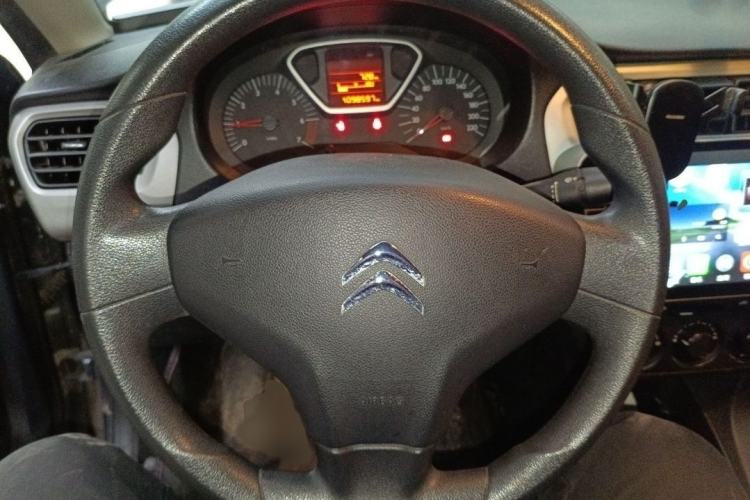 Used Citroen Elysee 2015 ZhiShang Edition 1.6L Manual Comfort Model Interior 2