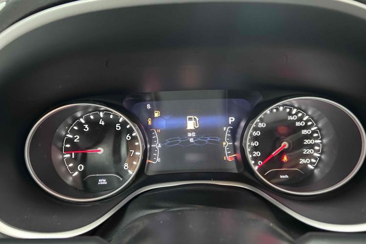 Used Jeep Compass 2017 200T Automatic Family Edition Instrument Cluster