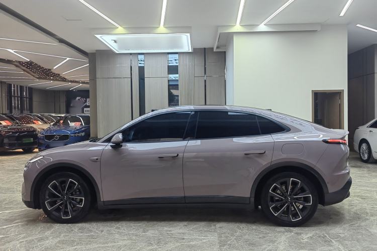 Used ONVO L60 2024 60 kWh Rear-Drive Version