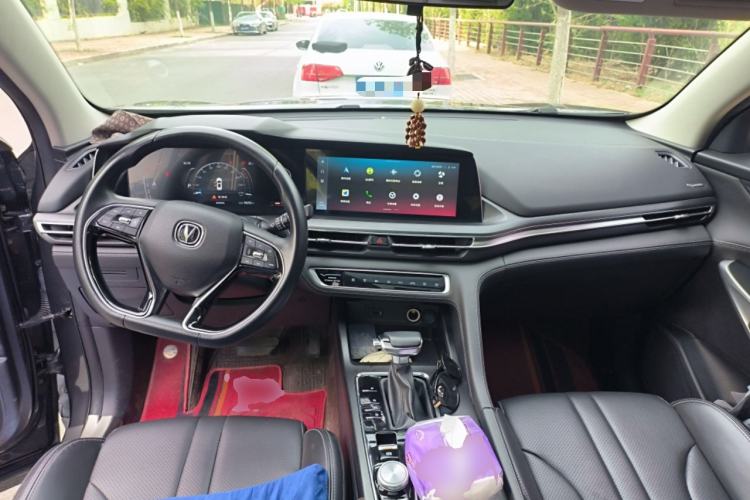 Used CHANGAN CS75 PLUS 2020 1.5T Automatic Luxury Version Center Console