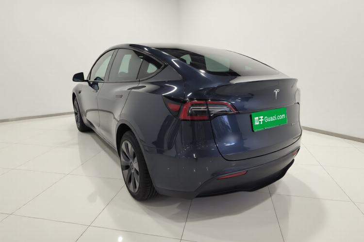 Used Tesla Model Y 2024 Rear-Wheel-Drive Version Exterior 2