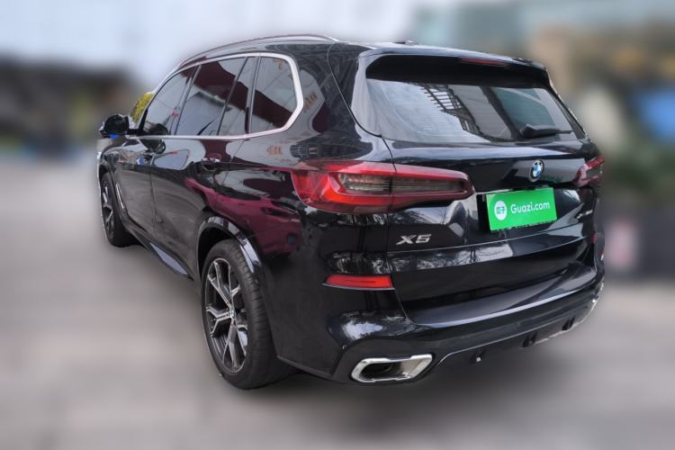 Used BMW X5 2022 xDrive 40Li M Sport Package
