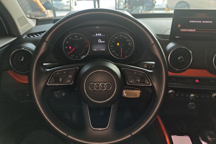 Used Audi Q2L 2018 35 TFSI Fashion Elegant Version China V