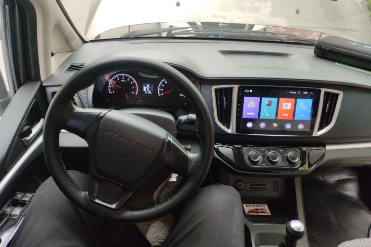 Used FORTHING Lingzhi 2022 M5 1.6L Practical Model 5 Seats