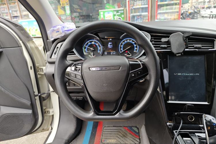 Used Venucia D60EV 2022 Standard Range Comfort Edition
