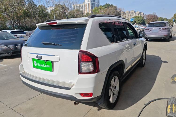 Used Jeep Compass (Import) 2015 2.0L two-wheel drive sport version