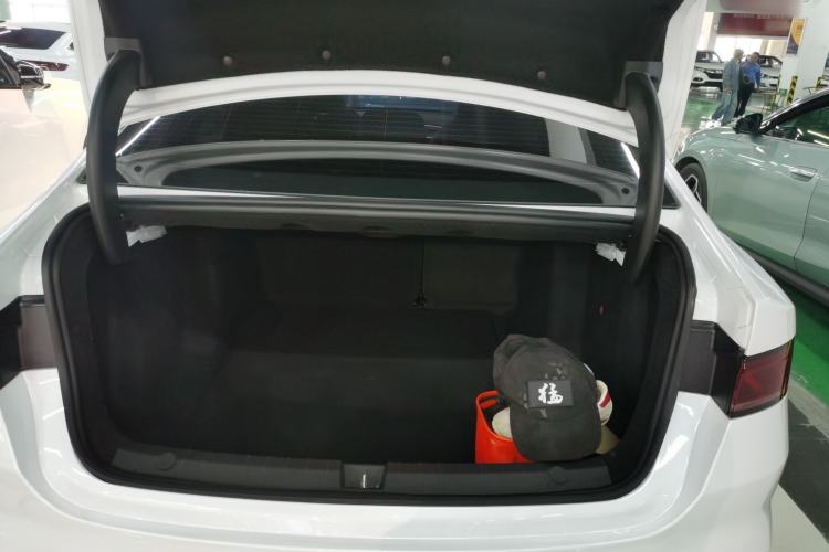 Used BYD Qin PLUS 2024 Honor Edition EV 420KM Beyond Model
