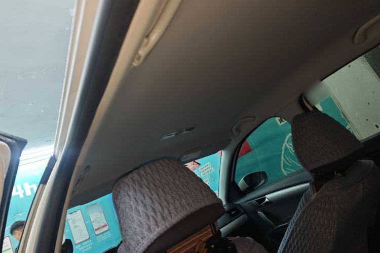 Used Volkswagen Lavida 2013 Revised Classic 1.6L Manual Fashion Edition Headliner