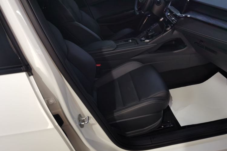 Used Lynk & Co 06 2020 1.5T JinPro model
