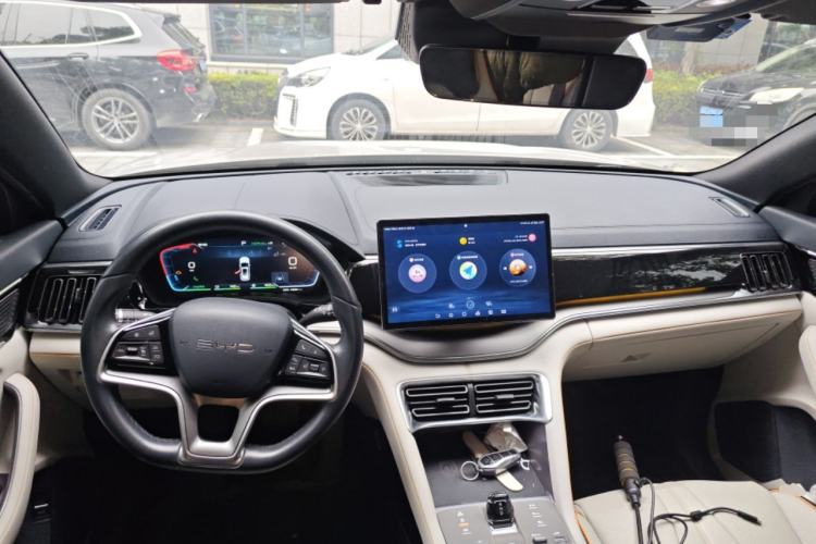 Used BYD Song PLUS New Energy 2023 Champion Edition DM-i 150KM Flagship PLUS Center Console