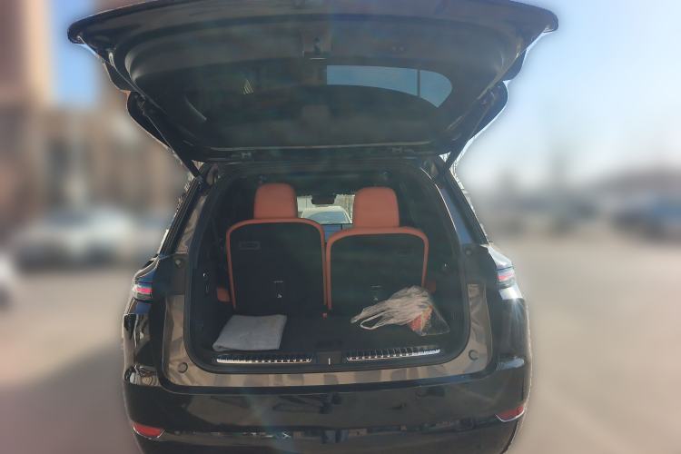 Used Li Auto L9 2022 Max model
