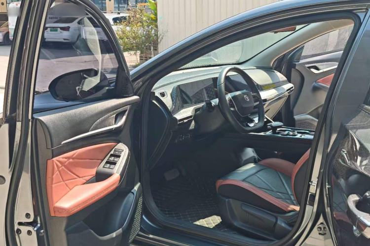 Used CHANGAN Eado 2023 Changan Edition PLUS Blue Whale NE 1.4T GDI DCT Prestige Version Interior 1