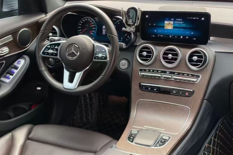 Used Mercedes-Benz GLC 2022 Second Facelift GLC 260 L 4MATIC Luxury Edition
