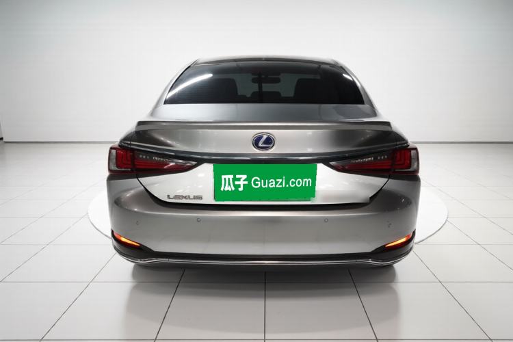 Used Lexus ES 2018 300h Premier Edition China VI Standard
