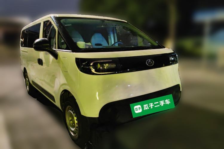 Used SAIC MAXUS Dana V1 2025 Low-Roof Multi-Function Version 42 kWh