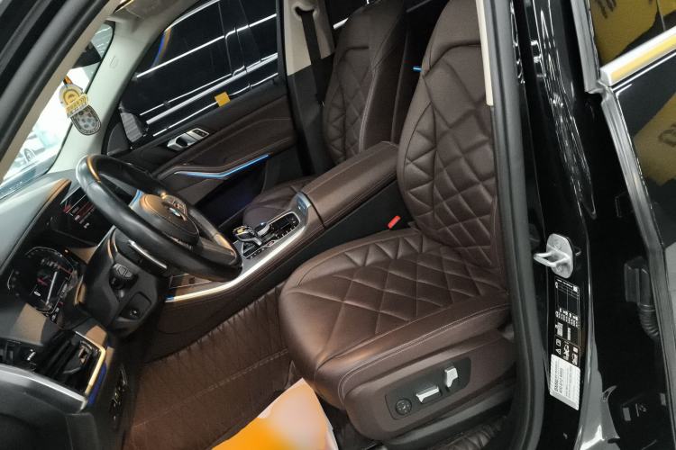 Used BMW X5 2022 Restyled xDrive 30Li M Sport Package
