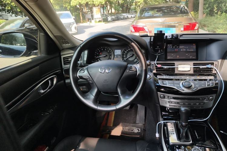 Used Infiniti Q70 2017 Q70L 2.5L Elite Edition Steering Wheel