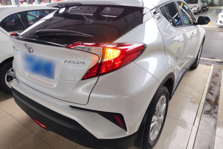 Used Toyota IZOA 2022 2.0L Yixing Version