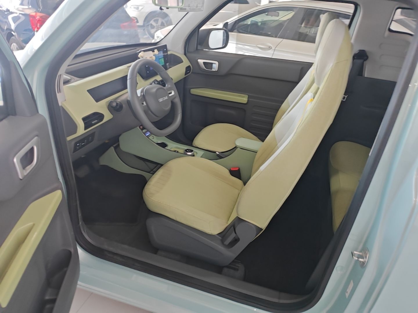 Vordere Reihe im Auto