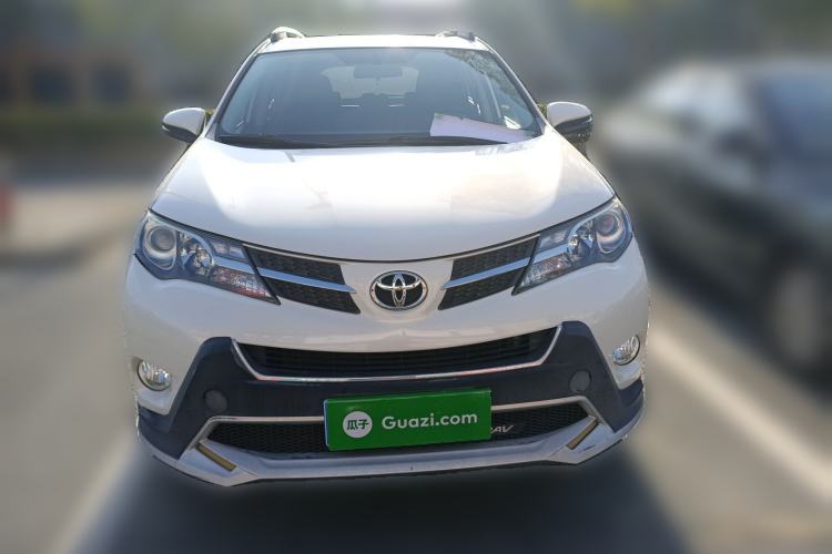 Used Toyota RAV4 2015 2.0L CVT Two-Wheel Drive Fashion Edition