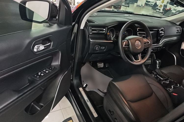 Used Jeep Grand Commander 2022 2.0T Two-Wheel Drive Luxury Version