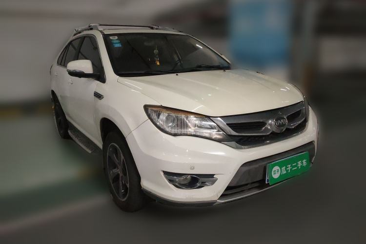 Used BYD S7 2016 2.0T Automatic Prestige Plus Front Right 45 Deg