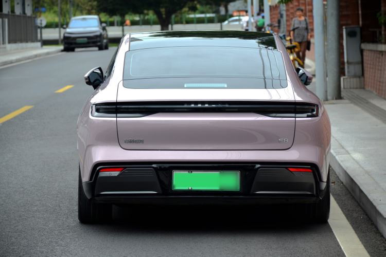 Used Geely Galaxy E8 2024 550 km Range Rear-Drive MAX
