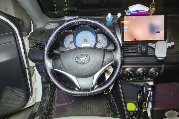 Used Toyota YARiS L Zhi Xuan 2015 1.5E Automatic Charm Edition