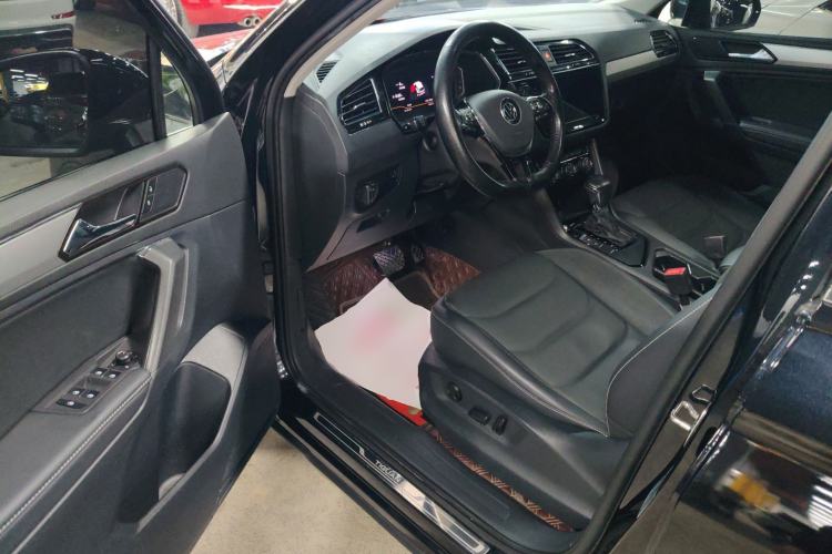 Used Volkswagen Tiguan L 2021 330TSI Automatic Two-Wheel Drive Smart Edition
