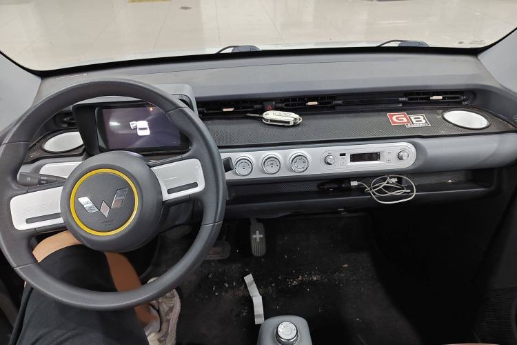 Used Wuling Hongguang MINIEV 2022 GAMEBOY 300km Enthusiast Model with Lithium Iron Phosphate