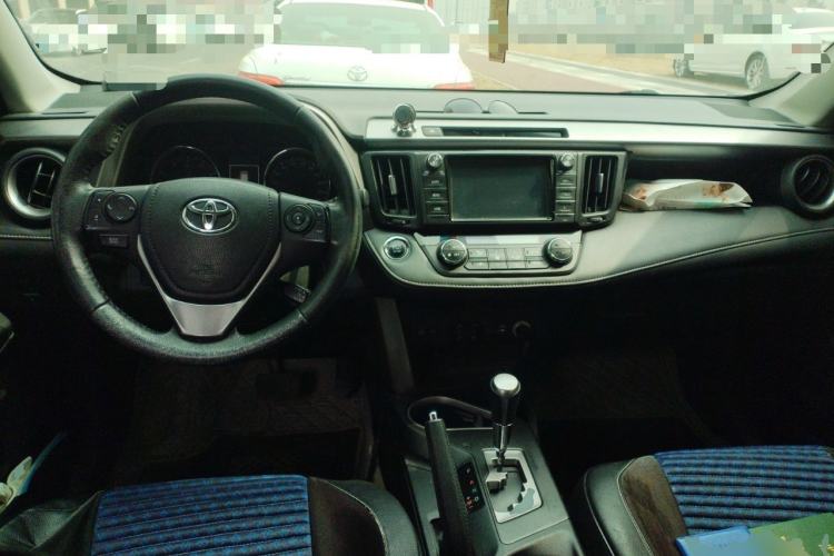 Used Toyota RAV4 2016 2.0L CVT Two-Wheel Drive Smart Edition China V Standard
