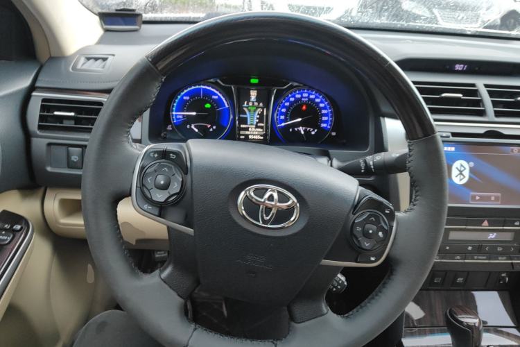 Used Toyota Camry 2015 Dual-Engine 2.5 HG Luxury Navigation Edition