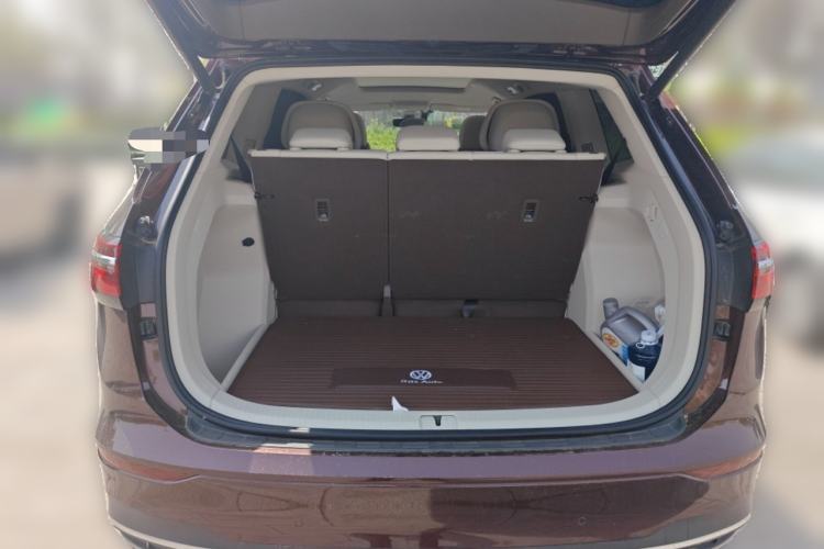 Used Volkswagen Viloran 2020 380TSI Prestige Edition Trunk