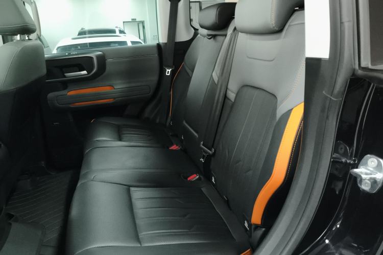 Used BAIC Off-Road BJ40 2024 2.0T All-New Urban Hunter Edition Ultimate Version
